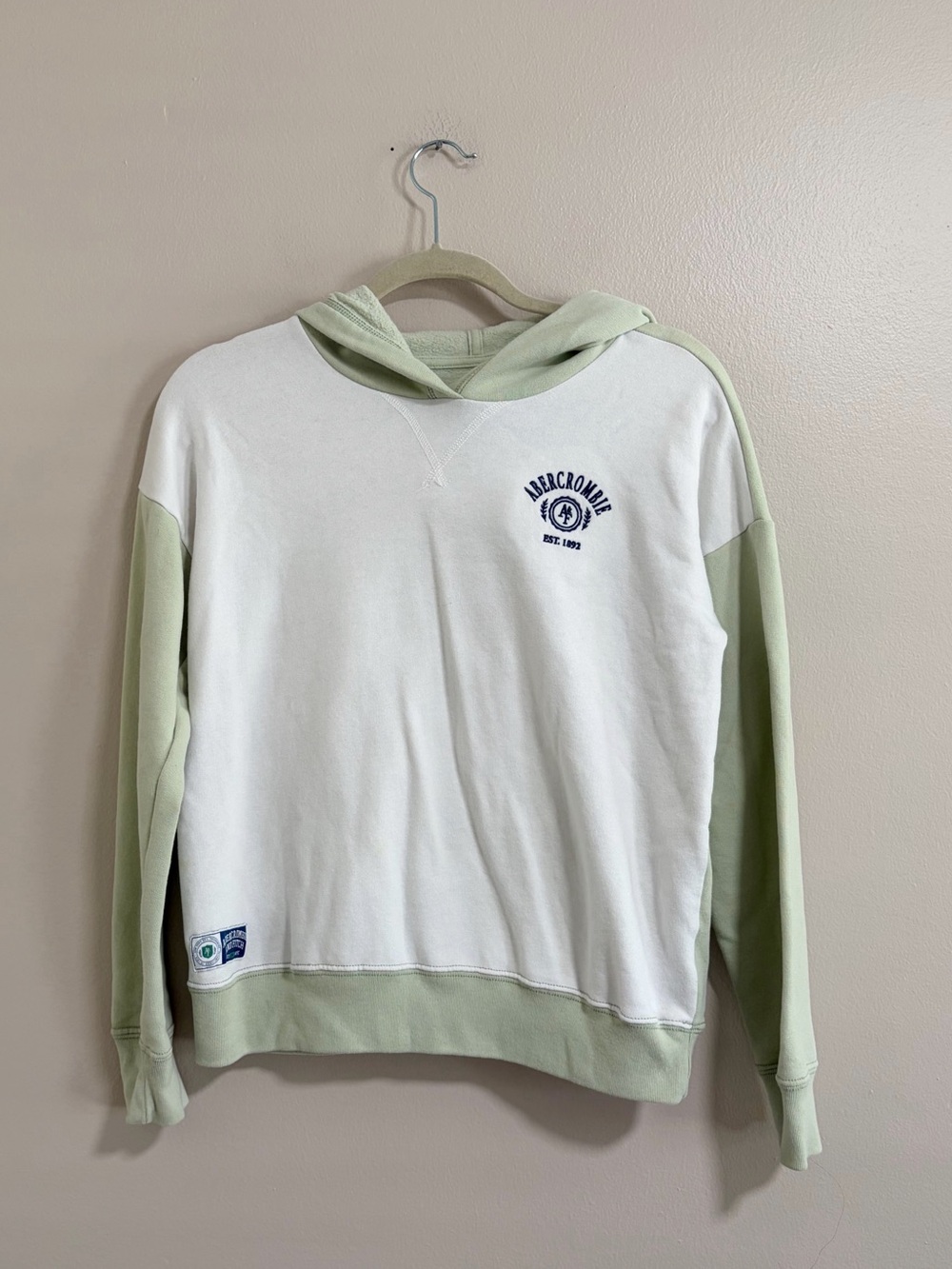 Abercrombie Kids Cream Hoodie with Pastel Green Trim Size 15/16